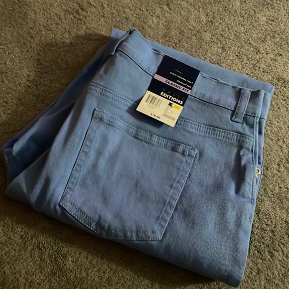 Jeans - Picture 1 of 1